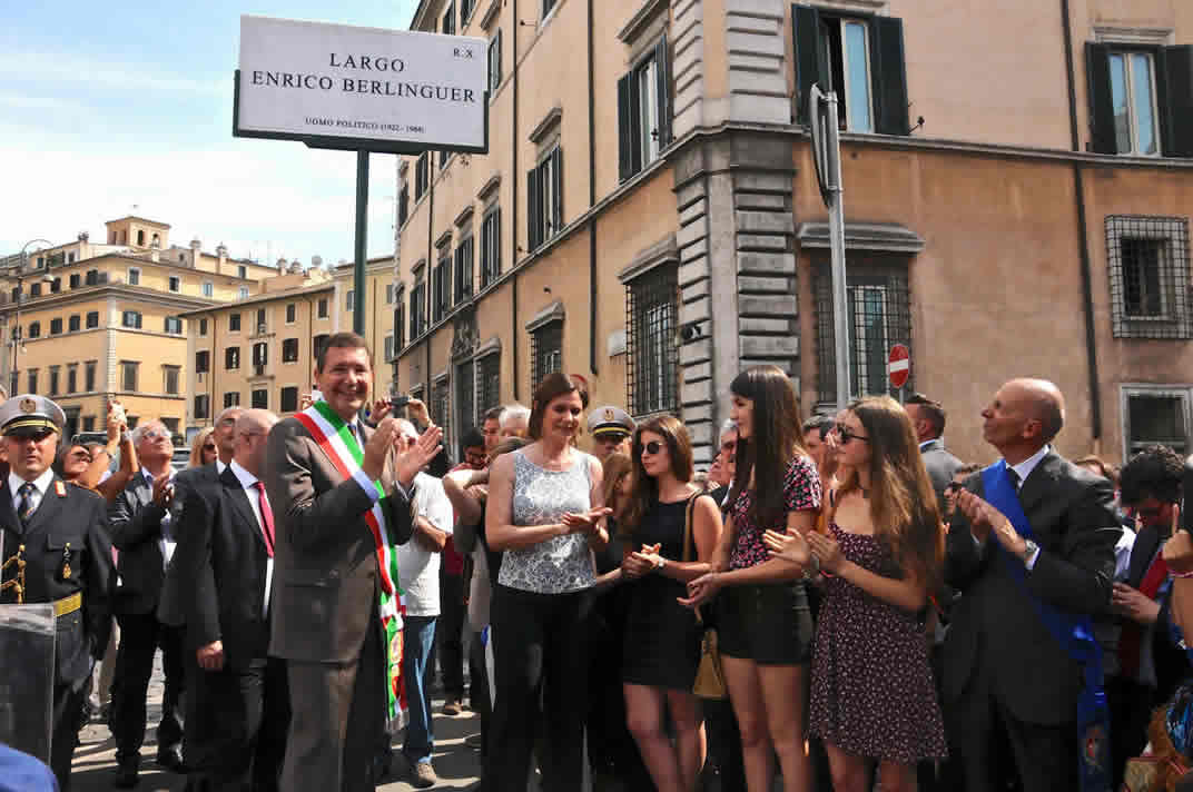 foto commemorazione Berlinguer